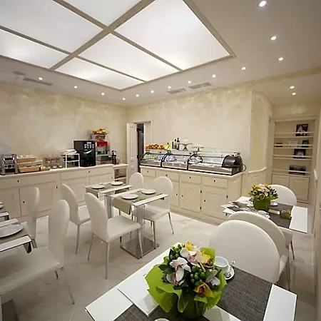 Pensjonat Maison Tritone 4*