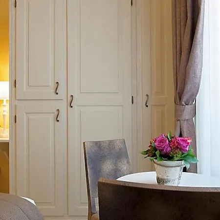 Maison Tritone Pensjonat