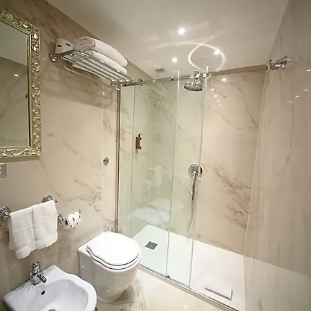 Maison Tritone