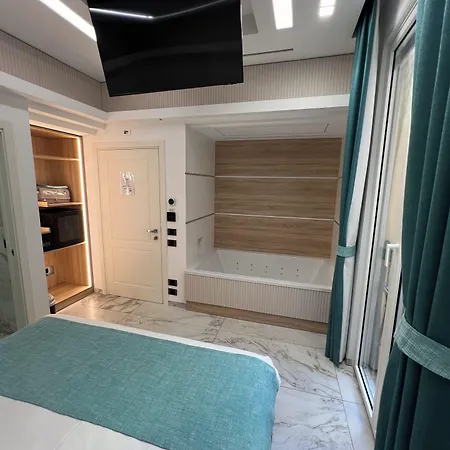 Maison Tritone 4* Rome
