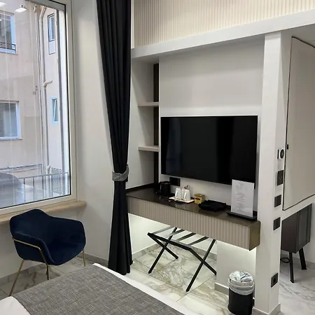 Maison Tritone Πανσιόν 4*