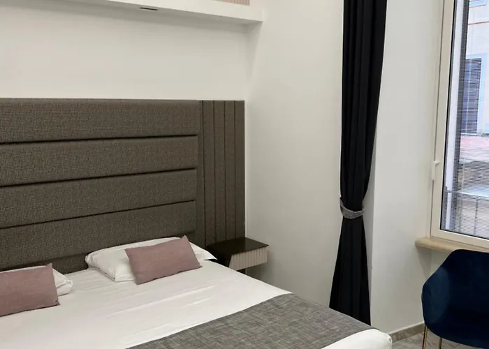 Maison Tritone 4* Roma
