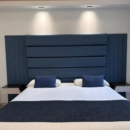 Maison Tritone 4* Rom