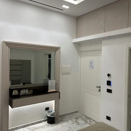 Maison Tritone Roma